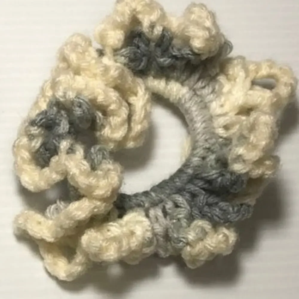 NWT Gray Cream Handmade Crocheted Hair Scrunchie Set of 3